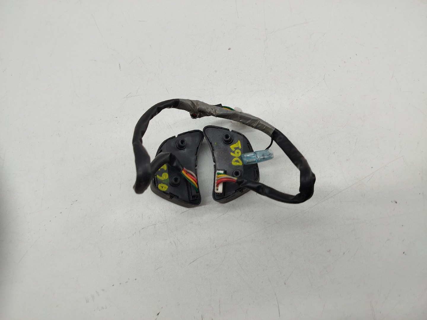 Comandos do Volante KIA CEED Hatchback (ED) | 06 - 12 Imagem-1