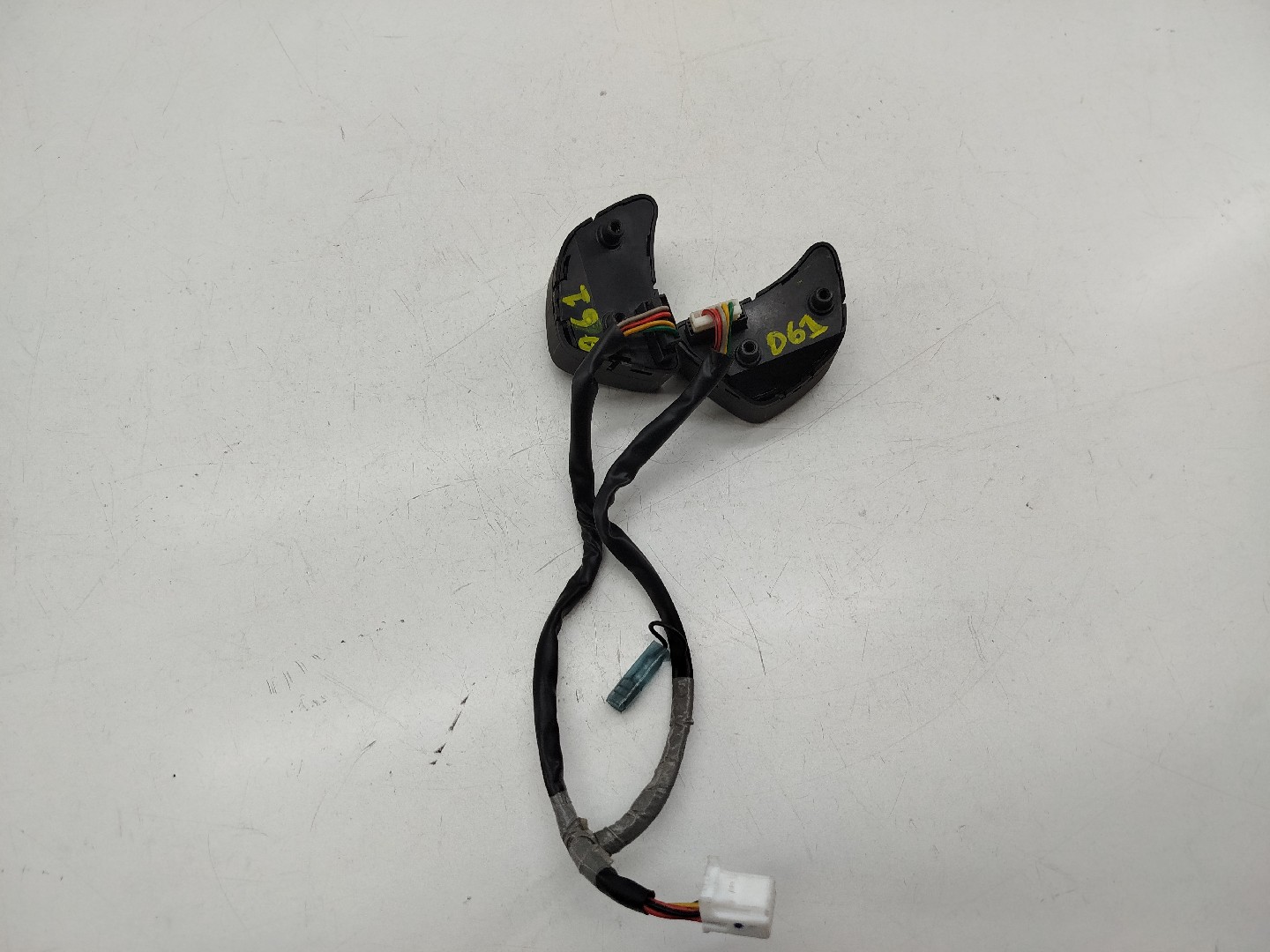 Comandos do Volante KIA CEED Hatchback (ED) | 06 - 12 Imagem-3