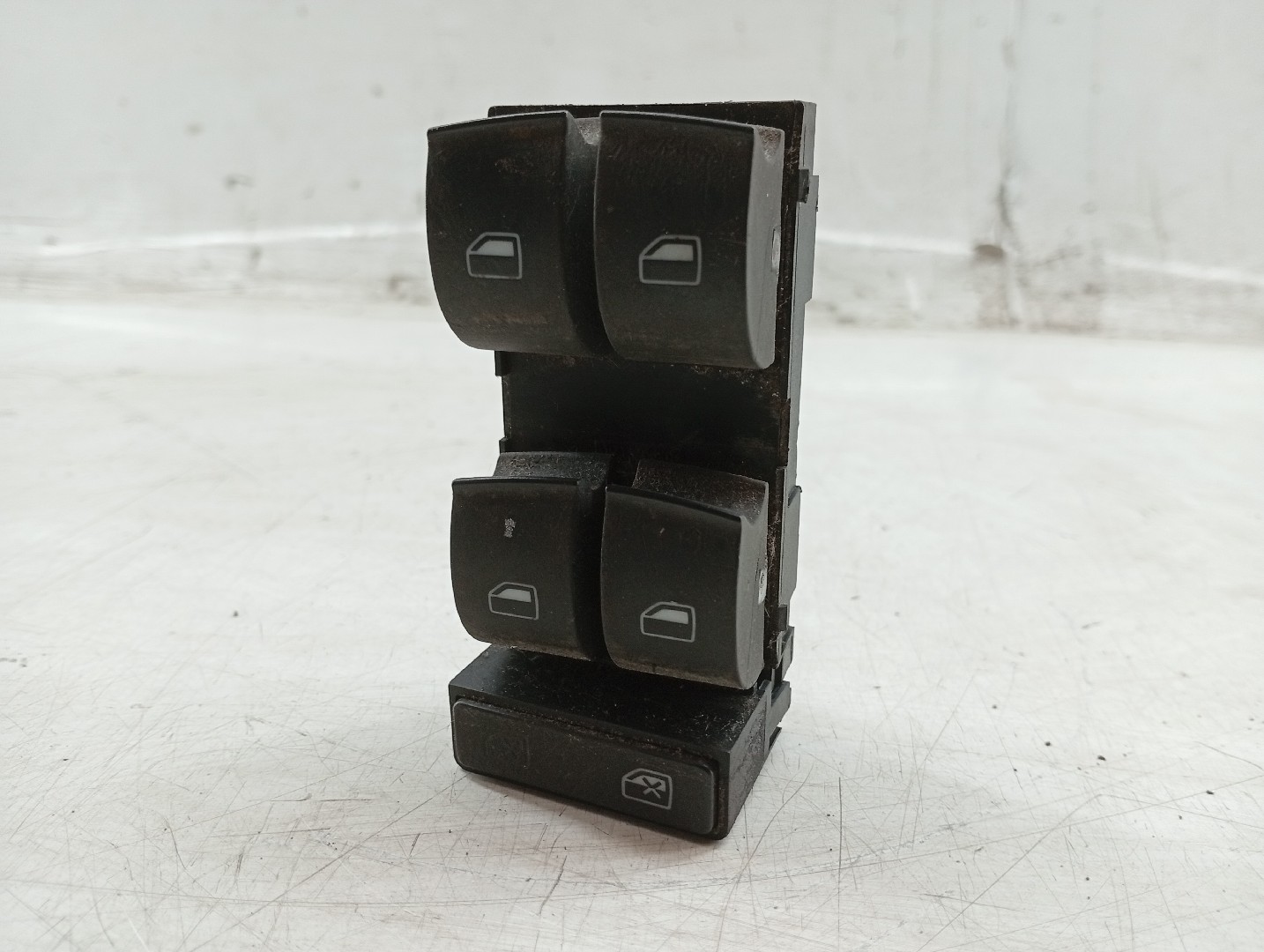 Comutador de vidro frente esquerdo AUDI A4 Avant (8E5, B6) | 00 - 05