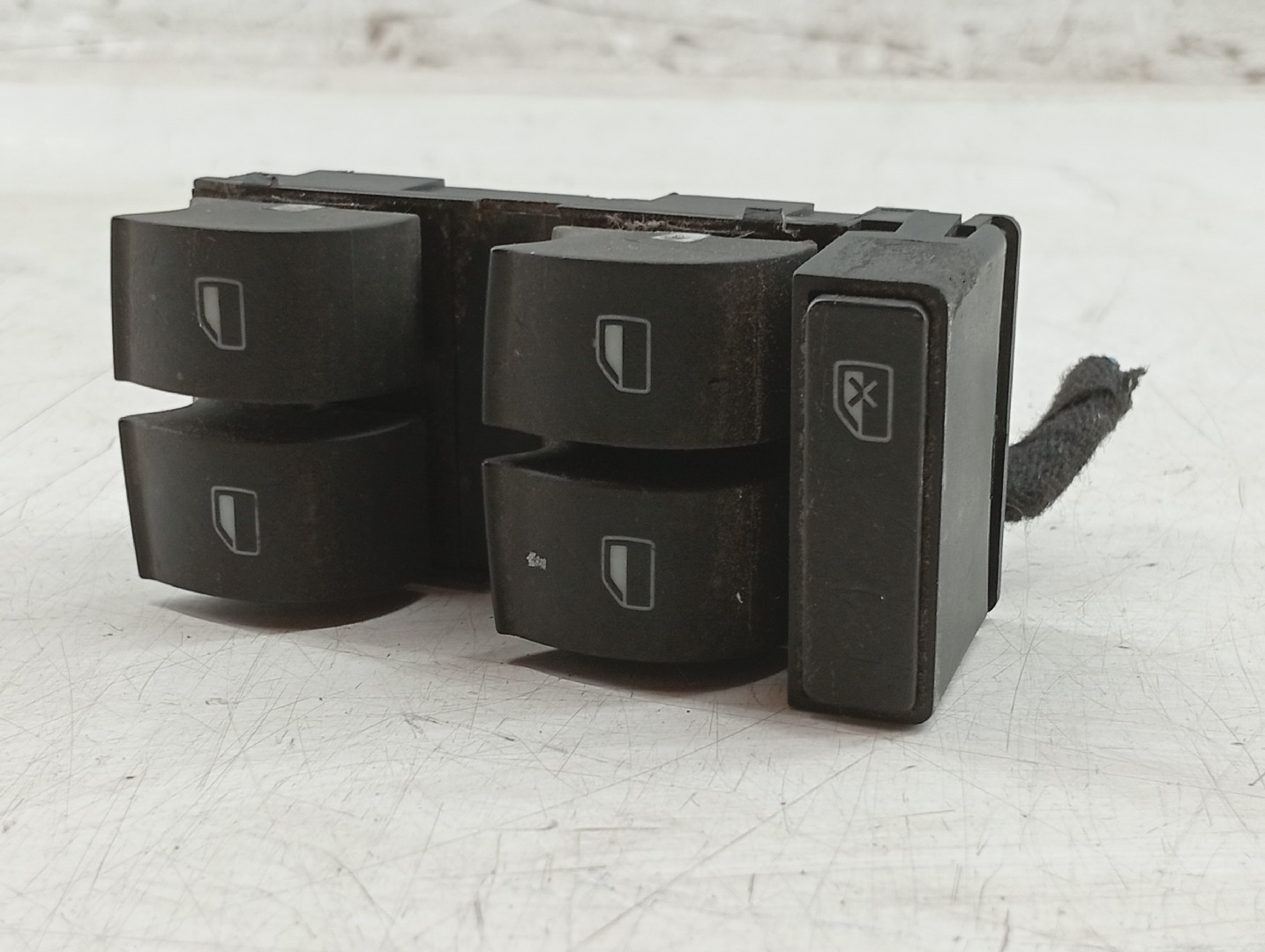 Comutador de vidro frente esquerdo AUDI A4 Avant (8E5, B6) | 00 - 05 Imagem-5