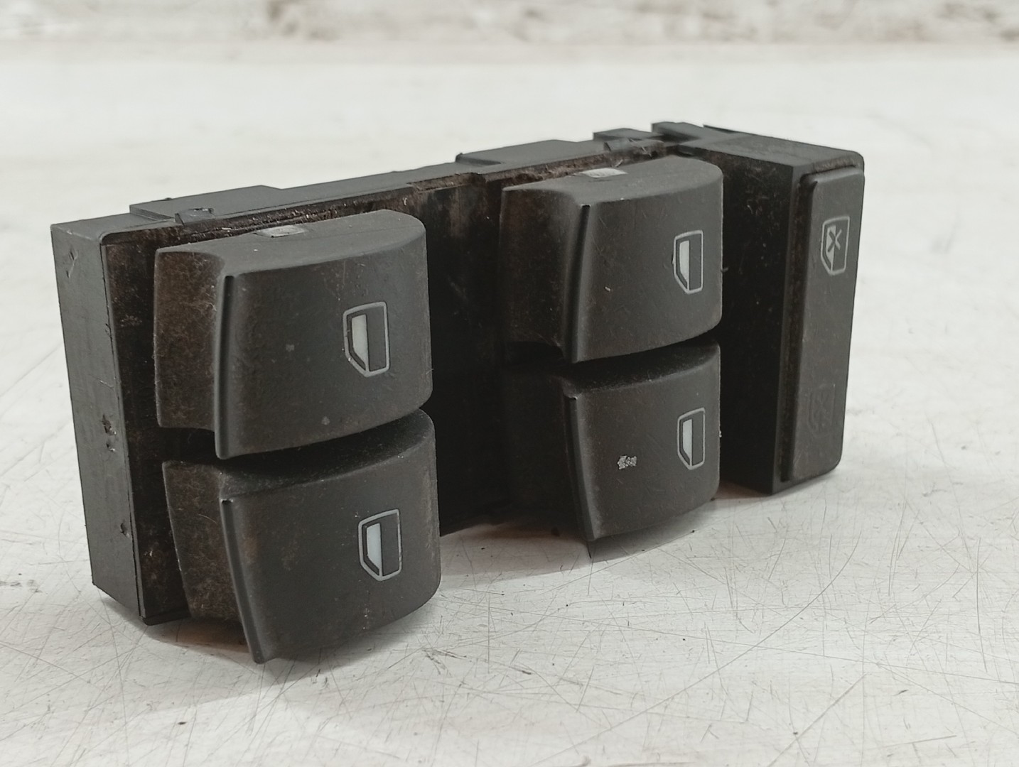 Comutador de vidro frente esquerdo AUDI A4 Avant (8E5, B6) | 00 - 05 Imagem-4