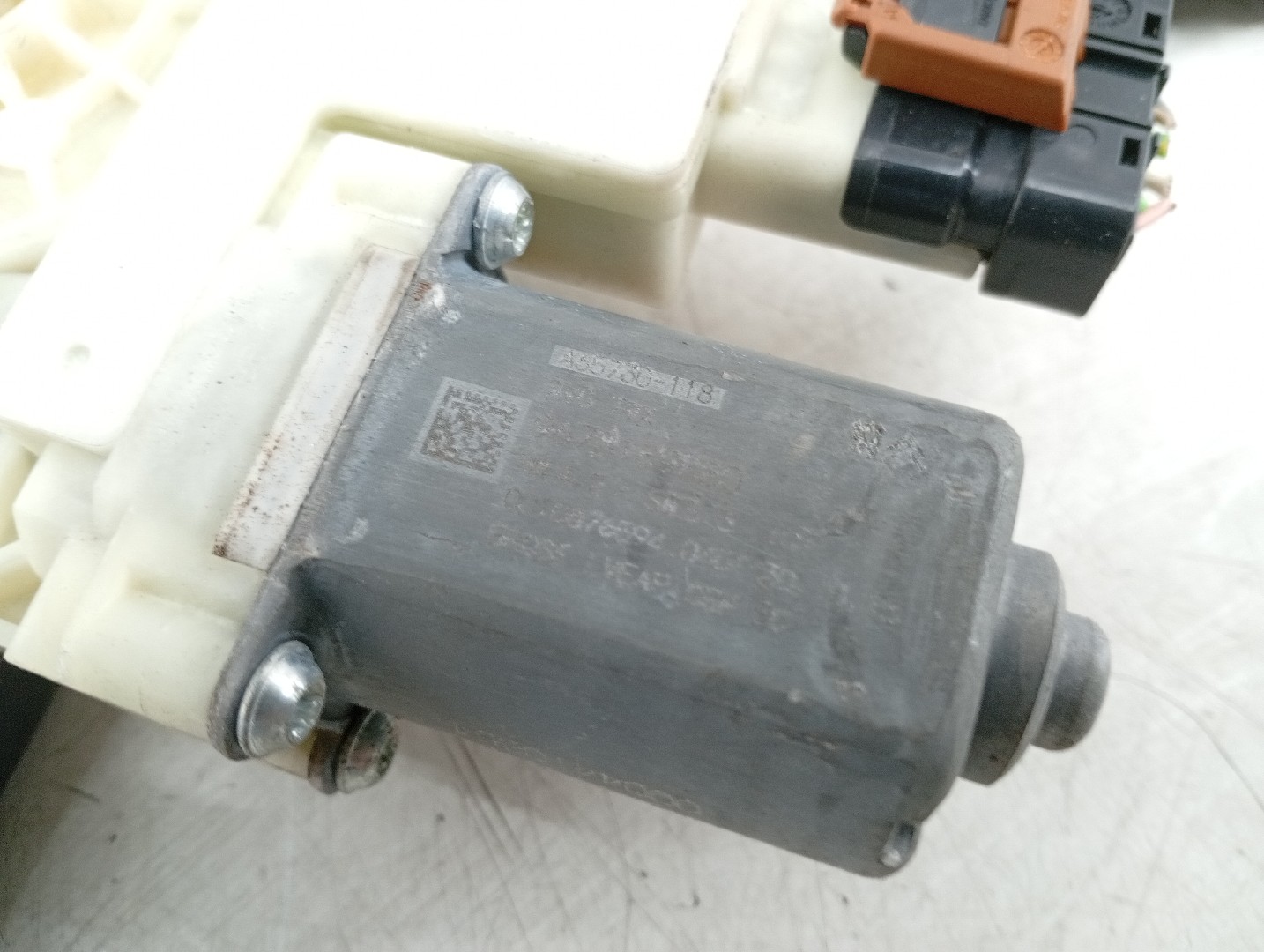 Motor e elevador de vidro frente esquerdo PEUGEOT 308 SW II | 14 -  Imagem-2