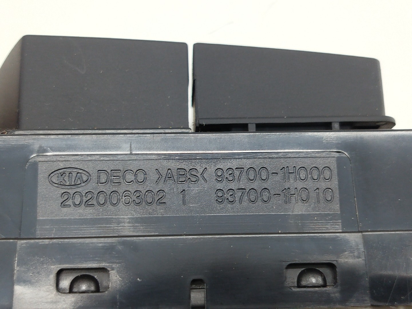 Interruptor 4 piscas KIA CEED SW (ED) | 07 - 12 Imagem-2
