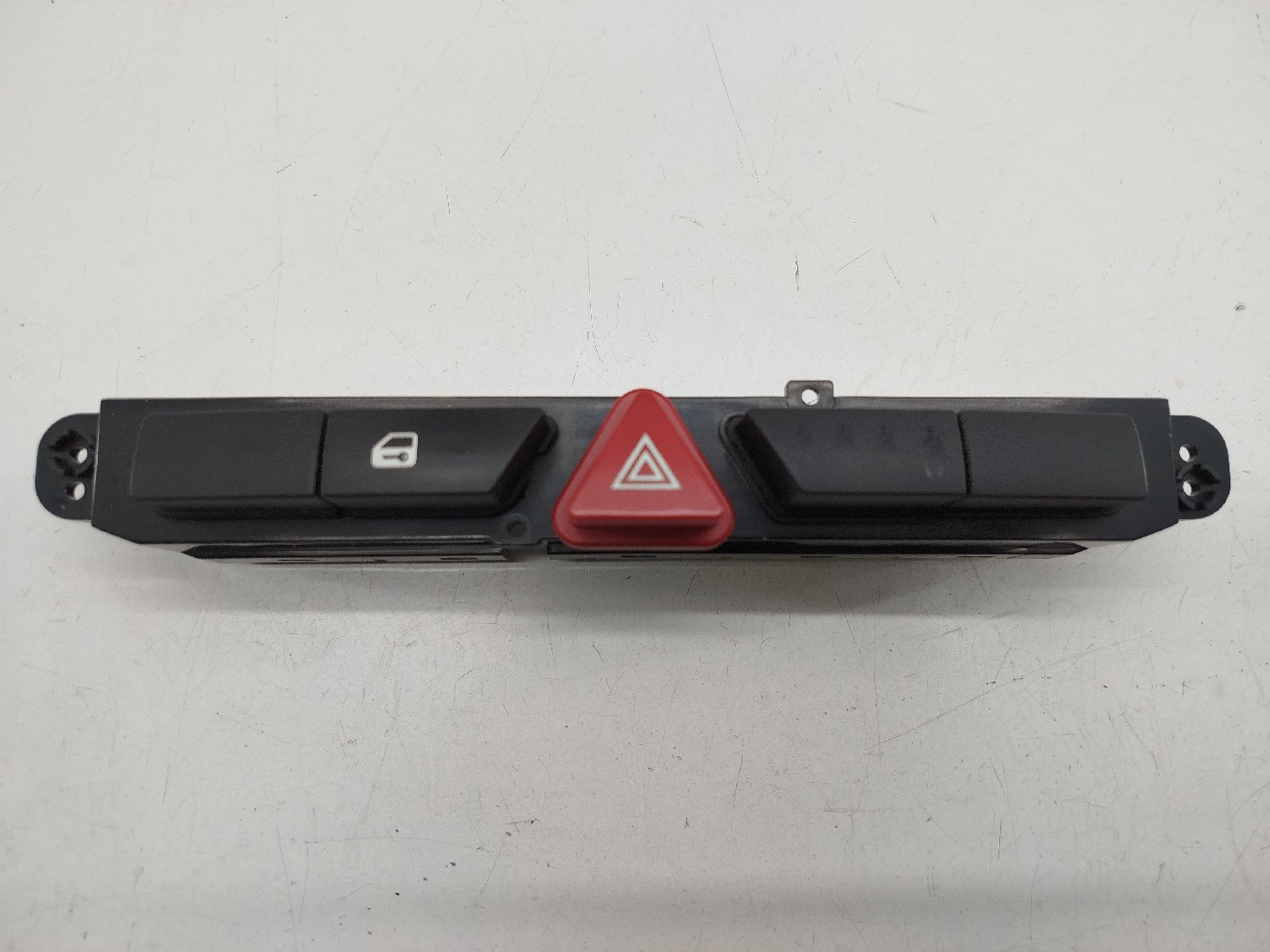 Interruptor 4 piscas KIA CEED SW (ED) | 07 - 12