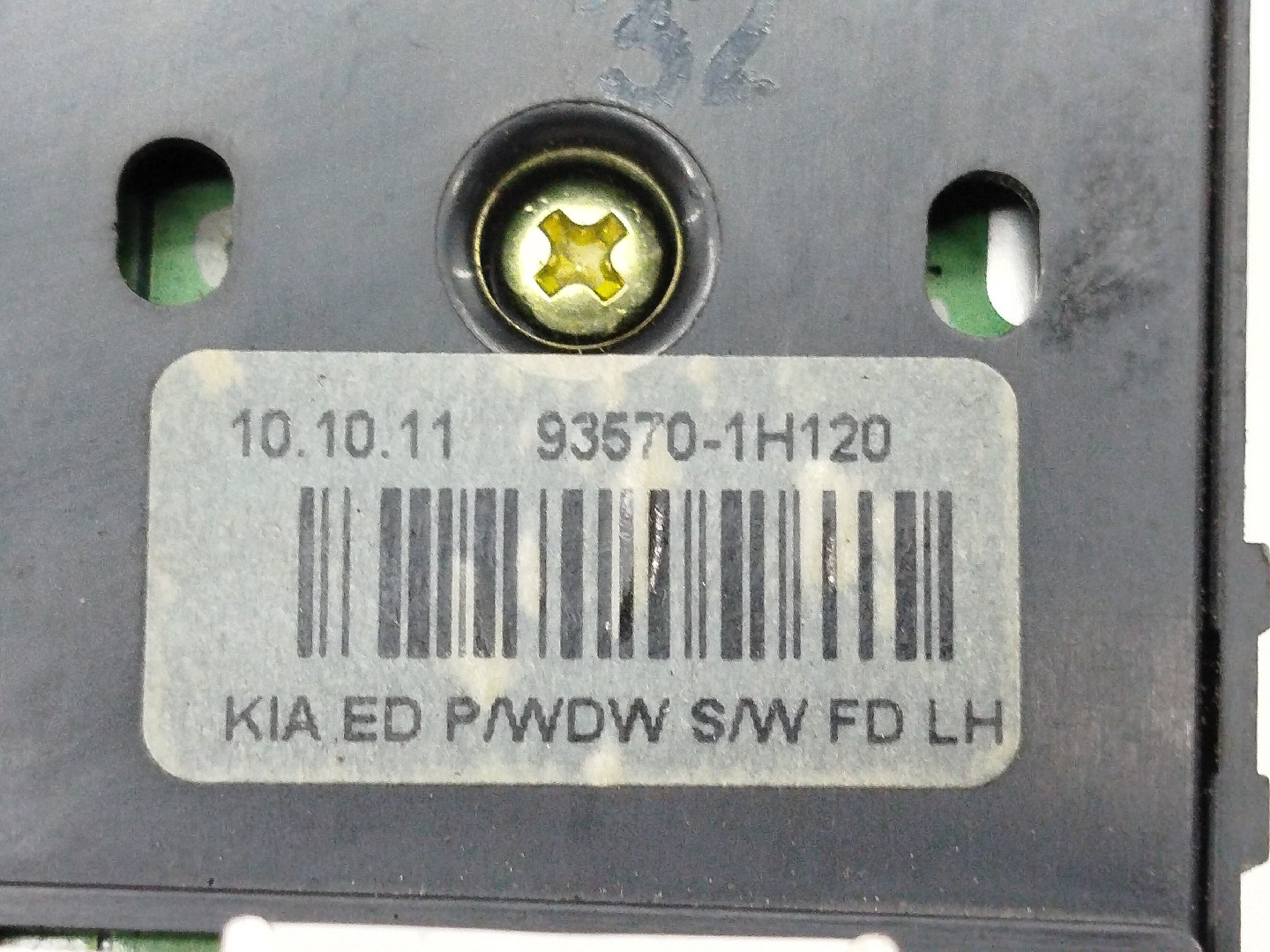 Comutador de vidro frente esquerdo KIA CEED SW (ED) | 07 - 12 Imagem-2