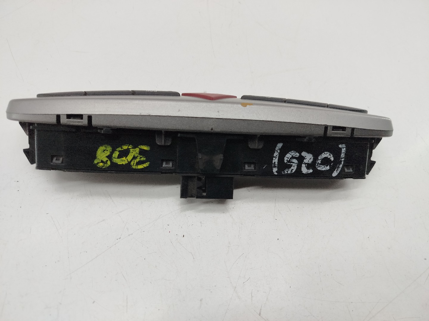 Interruptor 4 piscas PEUGEOT 308 SW I (4E_, 4H_) | 07 - 14 Imagem-1