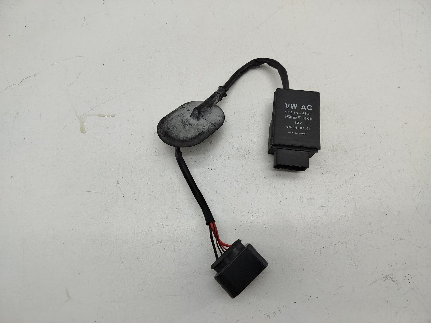 Relé de Bomba de Combustível VOLKSWAGEN EOS (1F7, 1F8) | 06 - 15