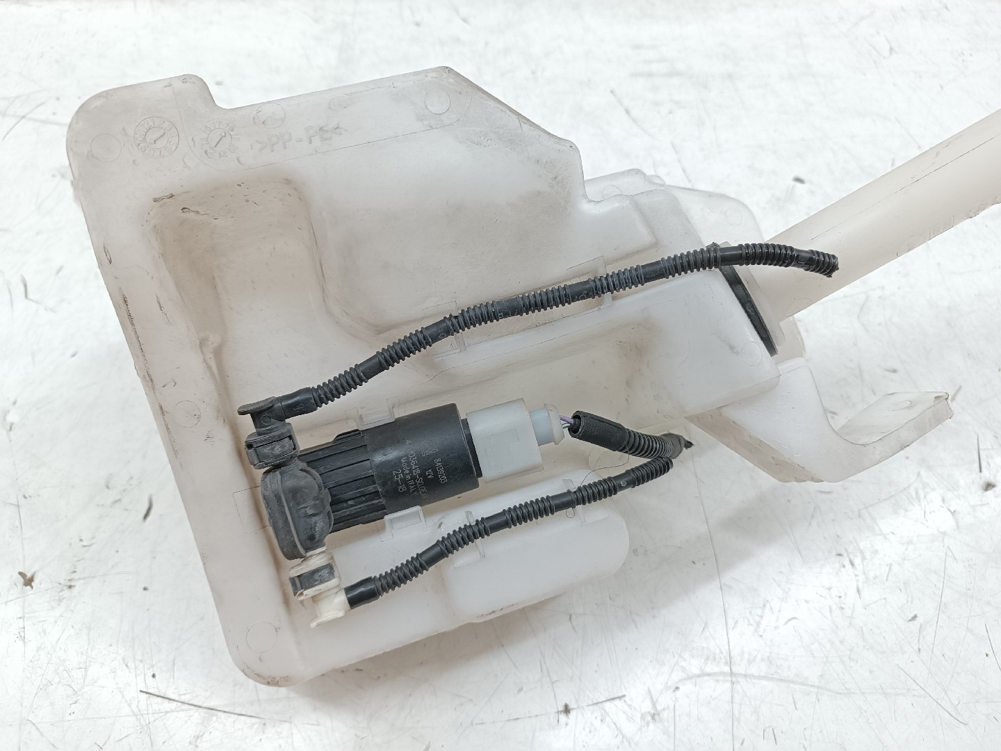 Reservatório de água do limpa para-brisas OPEL CROSSLAND X (P17) | 17 -  Imagem-1