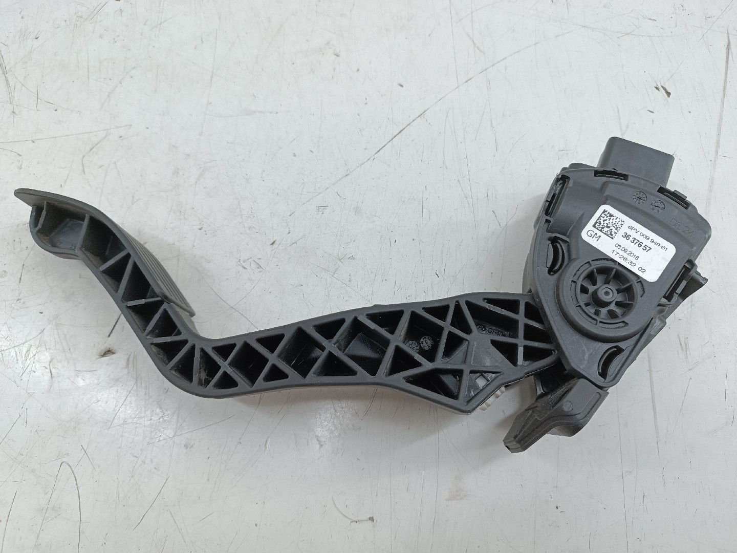 Pedal acelerador OPEL CROSSLAND X (P17) | 17 - 