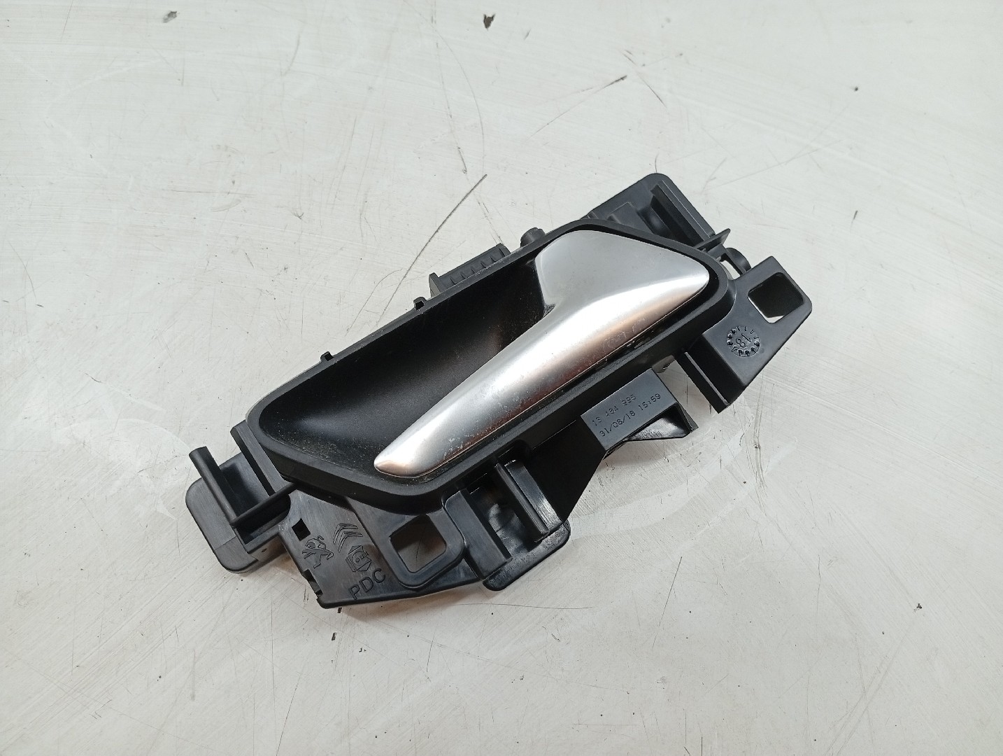 Puxador interior de porta frente direita OPEL CROSSLAND X (P17) | 17 -  Imagem-4