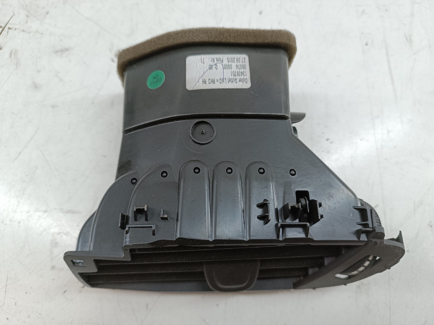 Difusor de ar esquerdo OPEL ASTRA K (B16) | 15 -  Imagem-2