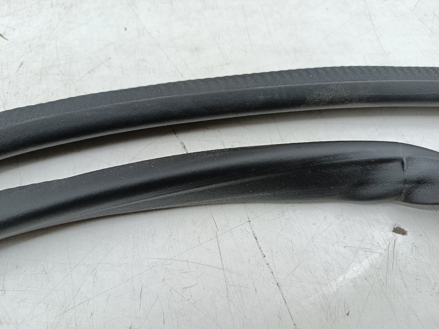 Borracha Porta Tras Esquerdo OPEL ASTRA K (B16) | 15 -  Imagem-2