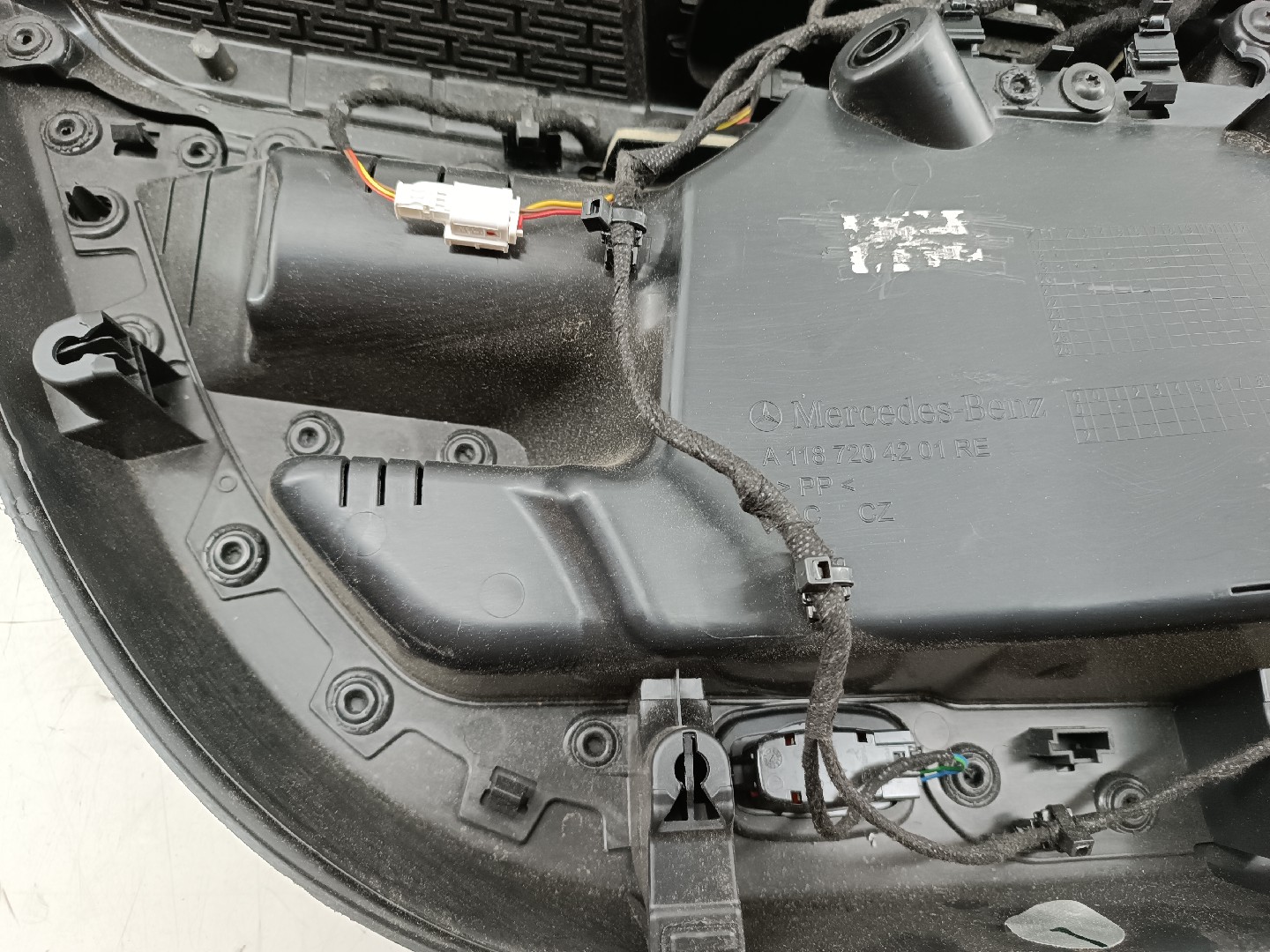 Quartela de porta frente direita MERCEDES-BENZ CLA (C118) | 19 -  Imagem-2