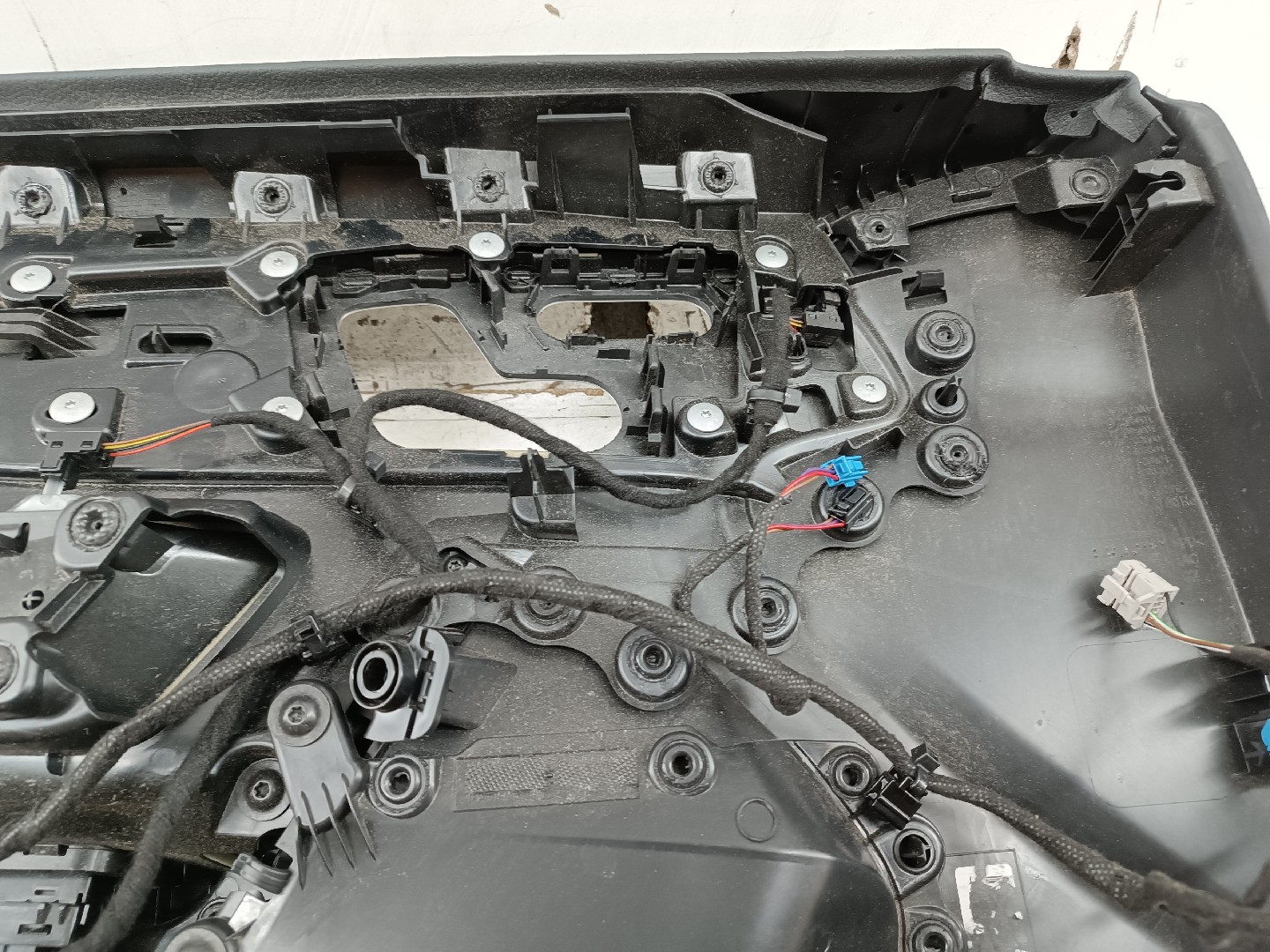 Quartela de porta frente direita MERCEDES-BENZ CLA (C118) | 19 -  Imagem-5