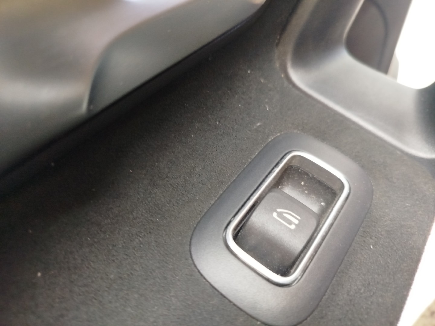 Quartela de porta trás esquerda MERCEDES-BENZ CLA (C118) | 19 -  Imagem-2