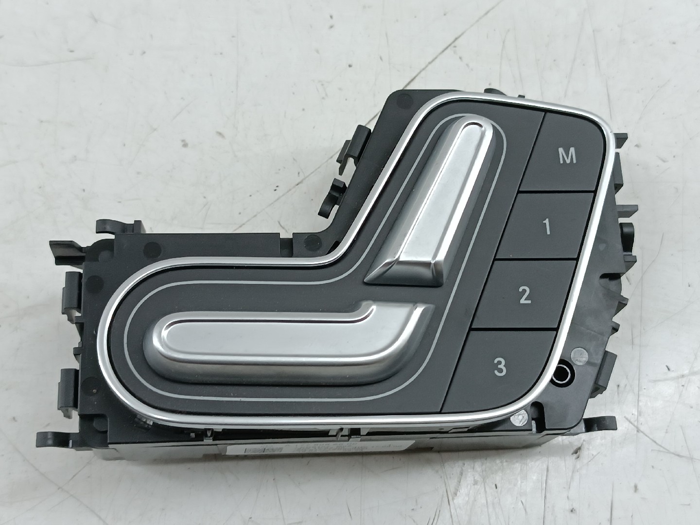 Unidade de controle de banco MERCEDES-BENZ CLA (C118) | 19 -  Imagem-3