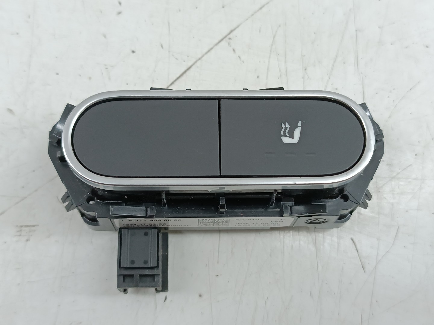 Interruptor Banco Direito MERCEDES-BENZ CLA (C118) | 19 -  Imagem-3