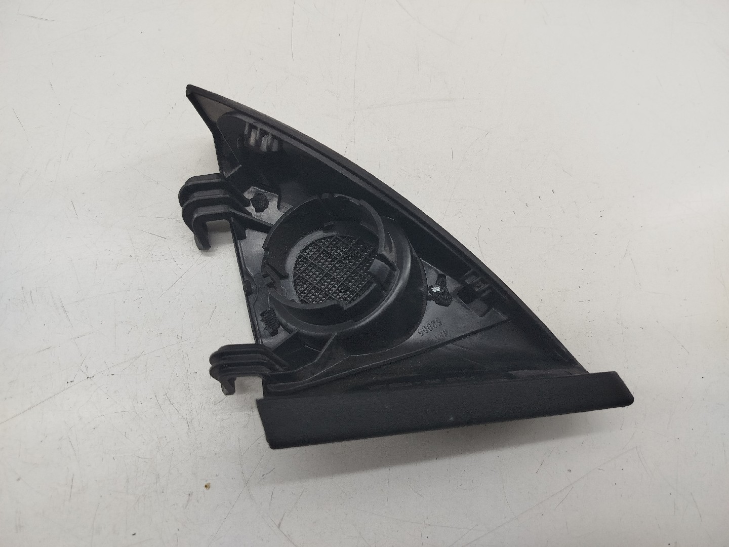 Capa de Coluna de Som MERCEDES-BENZ C-CLASS (W205) | 13 -  Imagem-1