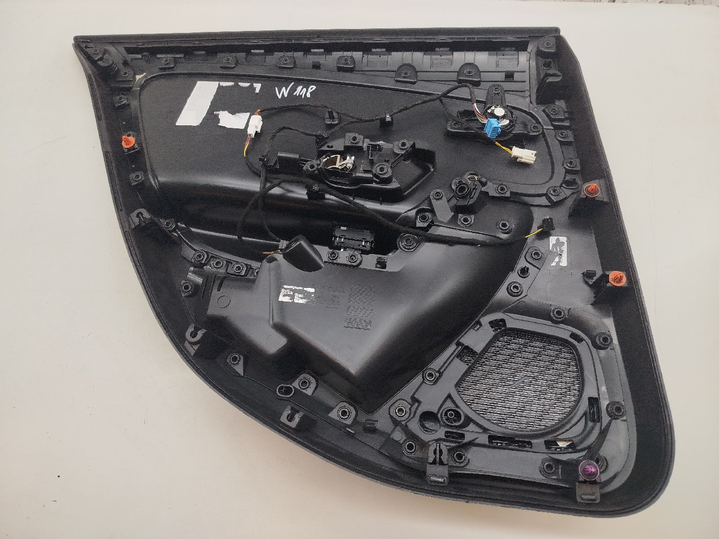 Quartela de porta trás direita MERCEDES-BENZ CLA (C118) | 19 -  Imagem-3