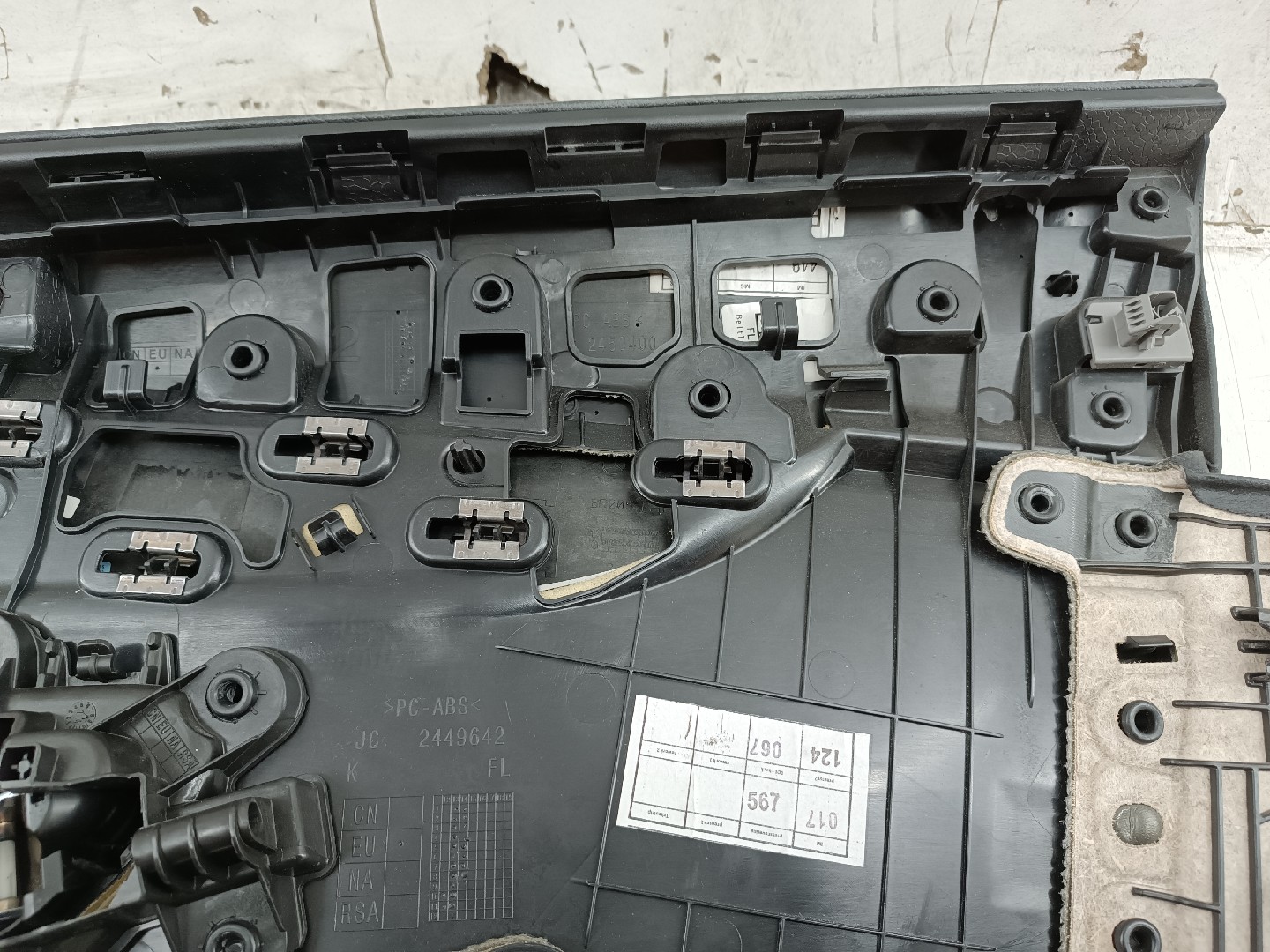 Quartela de porta frente esquerda MERCEDES-BENZ C-CLASS (W205) | 13 -  Imagem-4