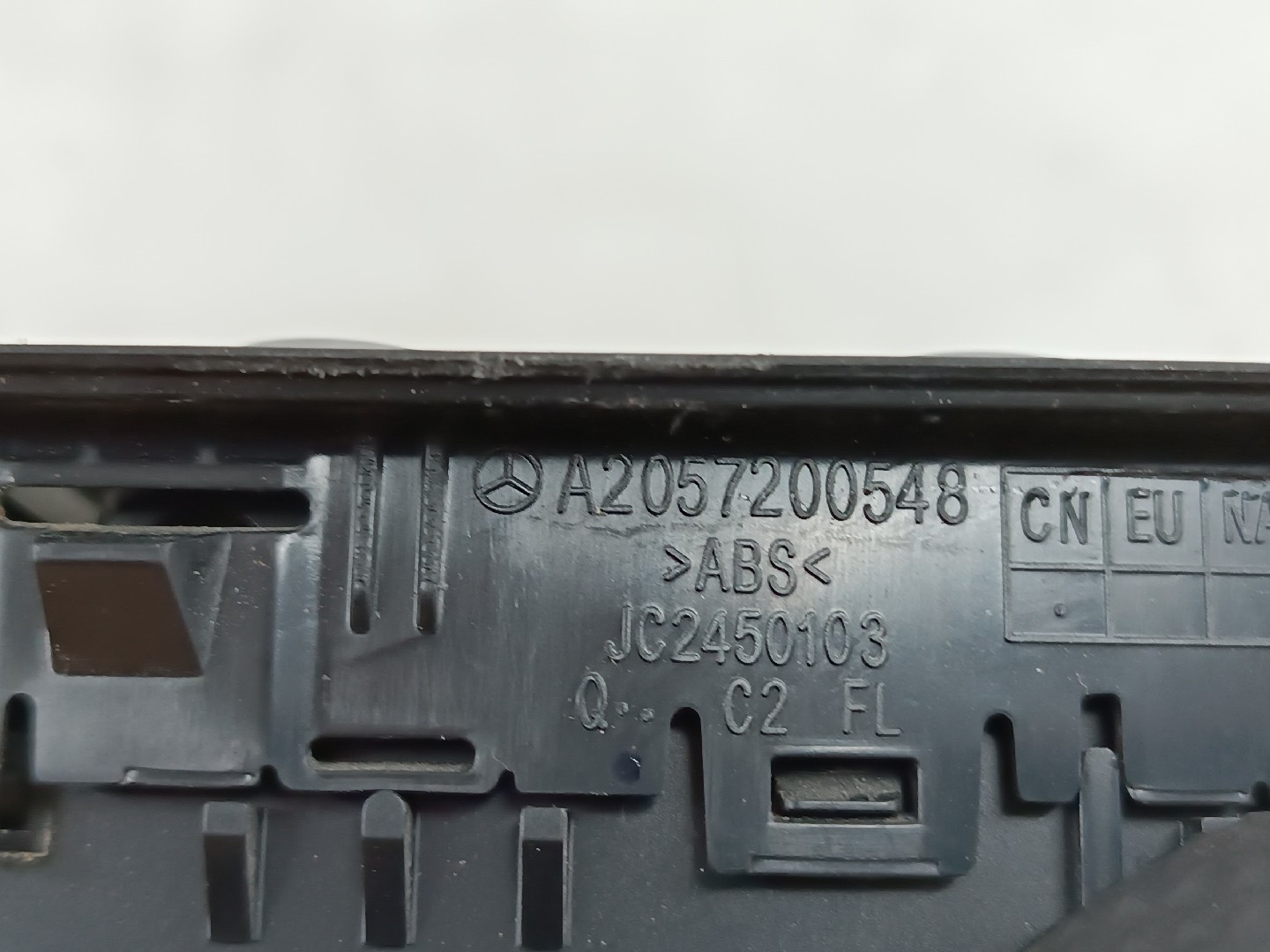 Comutador de vidro frente esquerdo MERCEDES-BENZ C-CLASS (W205) | 13 -  Imagem-2