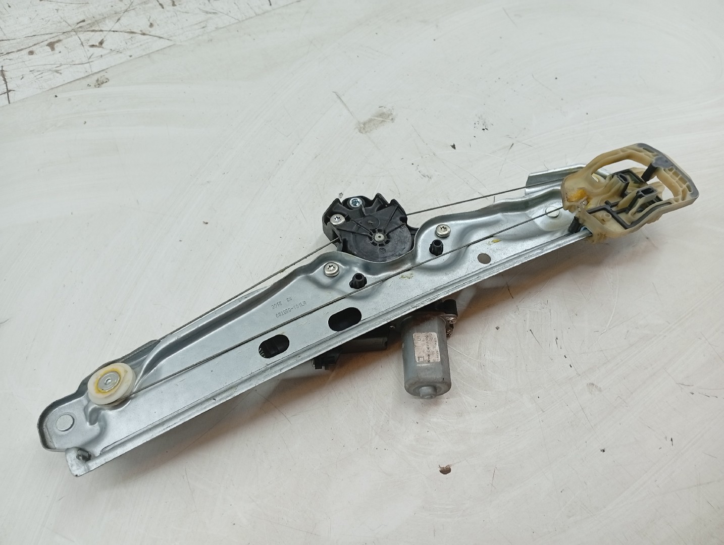 Motor e elevador de vidro trás esquerdo OPEL ASTRA K (B16) | 15 -  Imagem-4