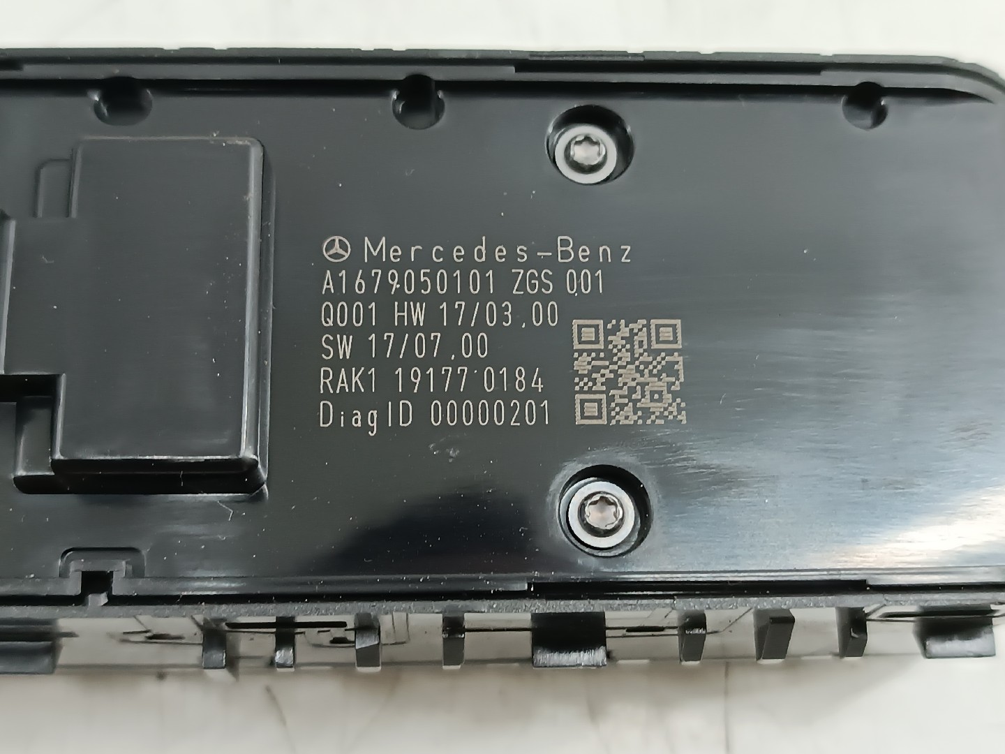 Comutador de vidro frente esquerdo MERCEDES-BENZ A-CLASS (W177) | 18 -  Imagem-1