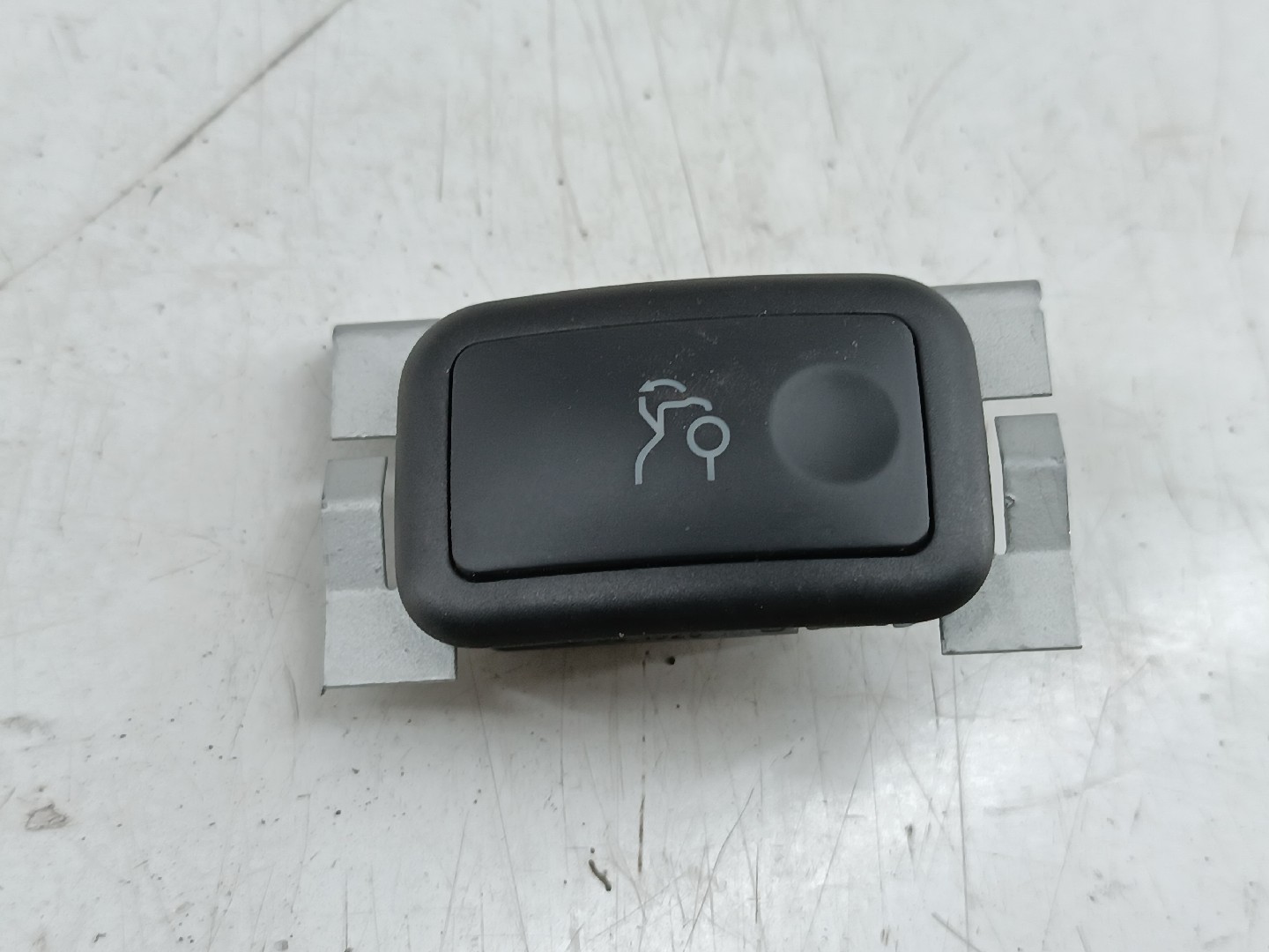 Botão de abertura da mala MERCEDES-BENZ C-CLASS (W204) | 07 - 15 Imagem-4