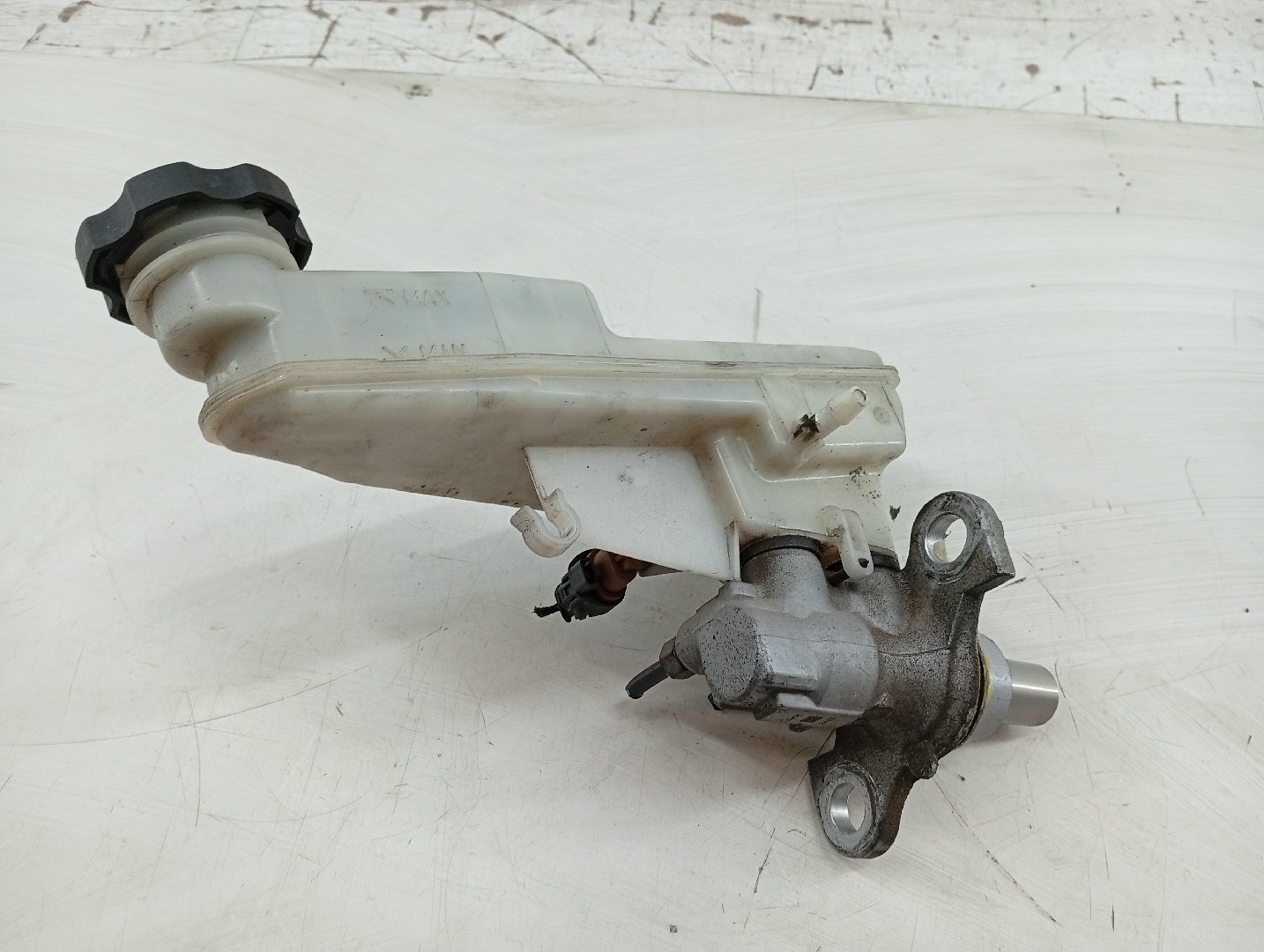 Bomba dos Travões OPEL ASTRA K (B16) | 15 - 