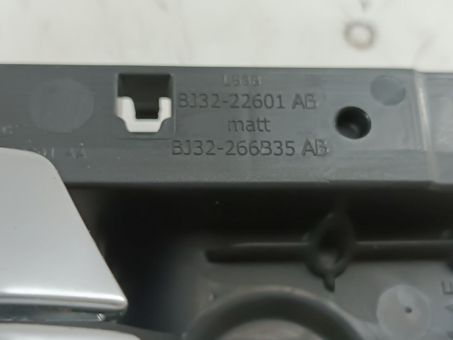 Puxador interior de porta frente esquerda LAND ROVER RANGE ROVER EVOQUE (L538) | 11 -  Imagem-4