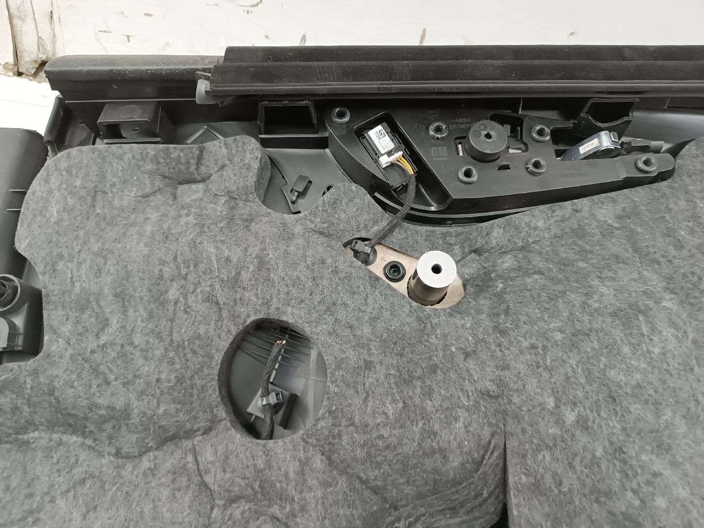 Quartela de porta frente esquerda OPEL ASTRA K (B16) | 15 -  Imagem-4