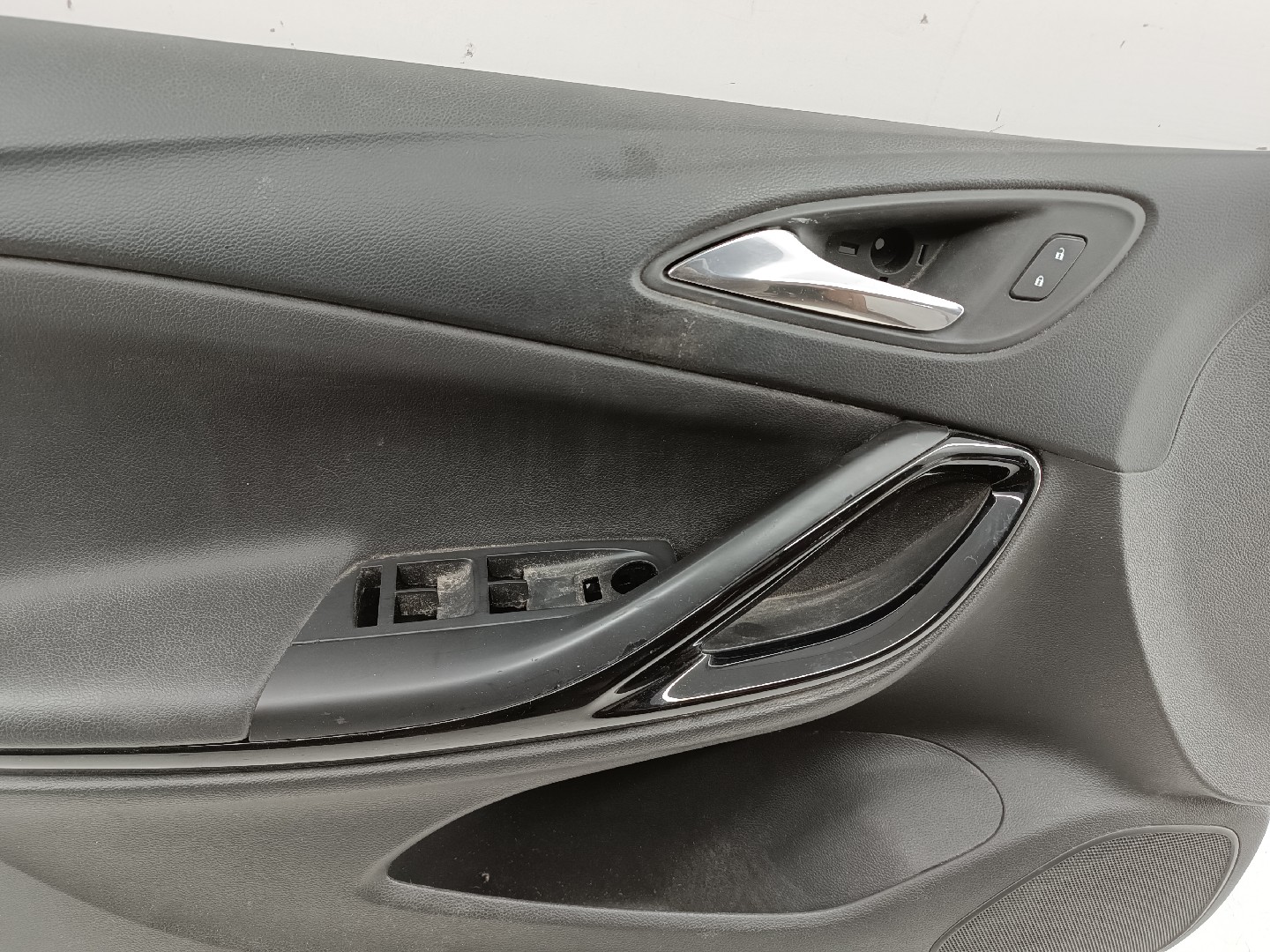 Quartela de porta frente esquerda OPEL ASTRA K (B16) | 15 -  Imagem-9