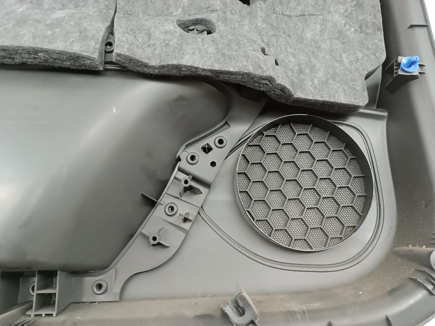 Quartela de porta frente direita OPEL ASTRA K (B16) | 15 -  Imagem-3