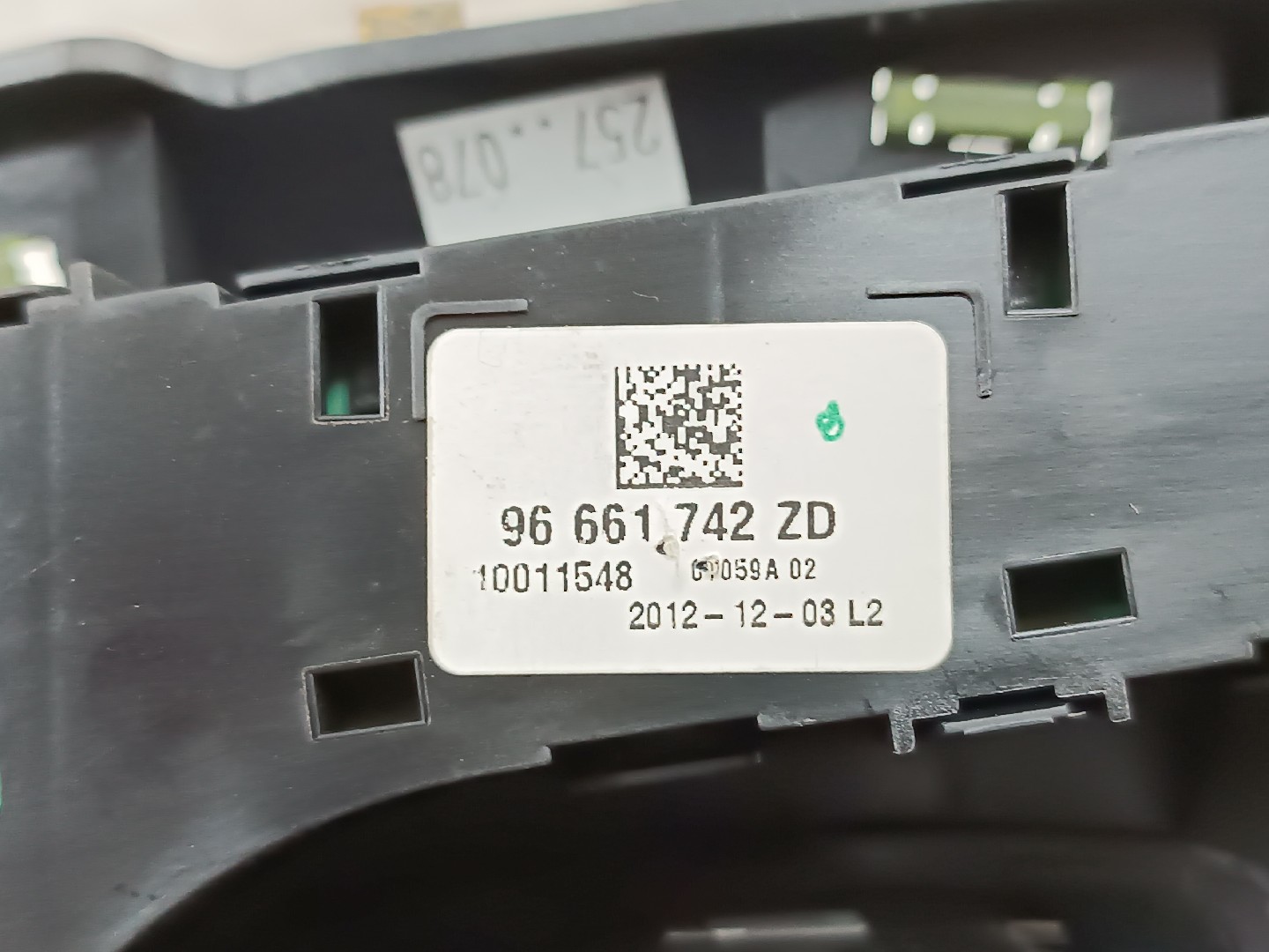 Consola Central CITROEN DS5 | 11 - 15 Imagem-1