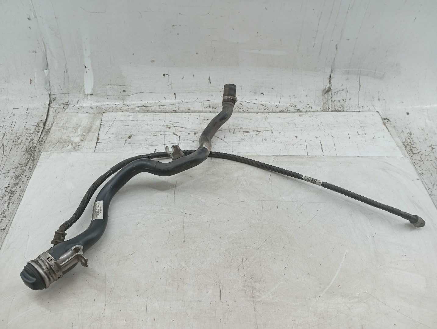 Tubo do combustível BMW 1 (F20) | 11 - 19 Imagem-1