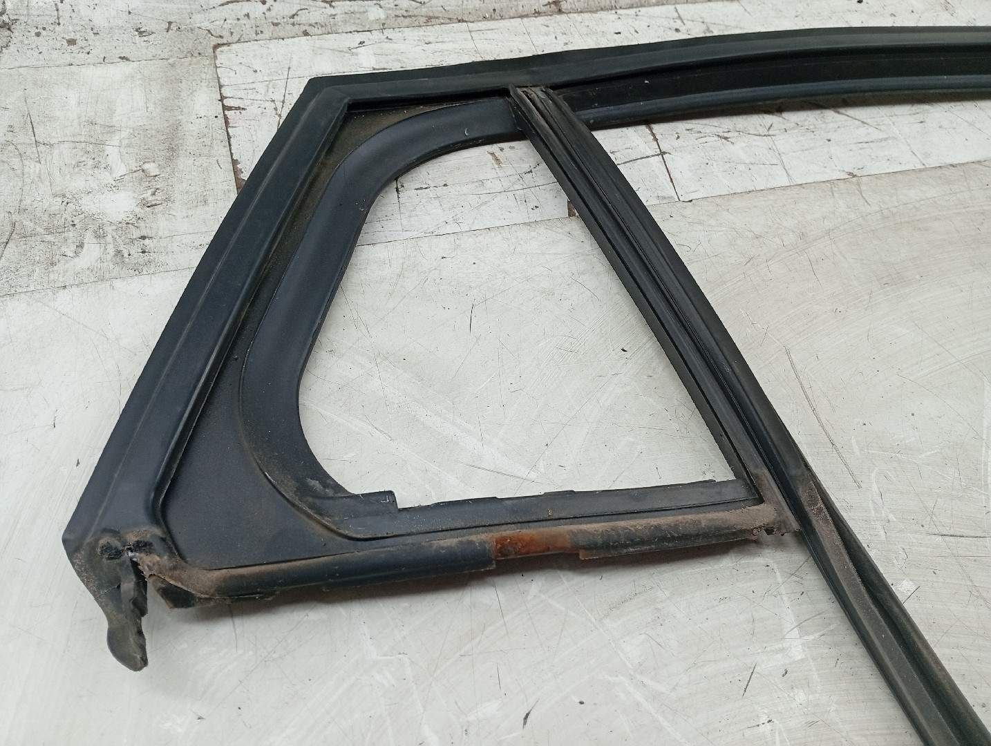 Borracha Da Porta Traseira Direita RENAULT MEGANE III Grandtour (KZ0/1) | 08 -  Imagem-1