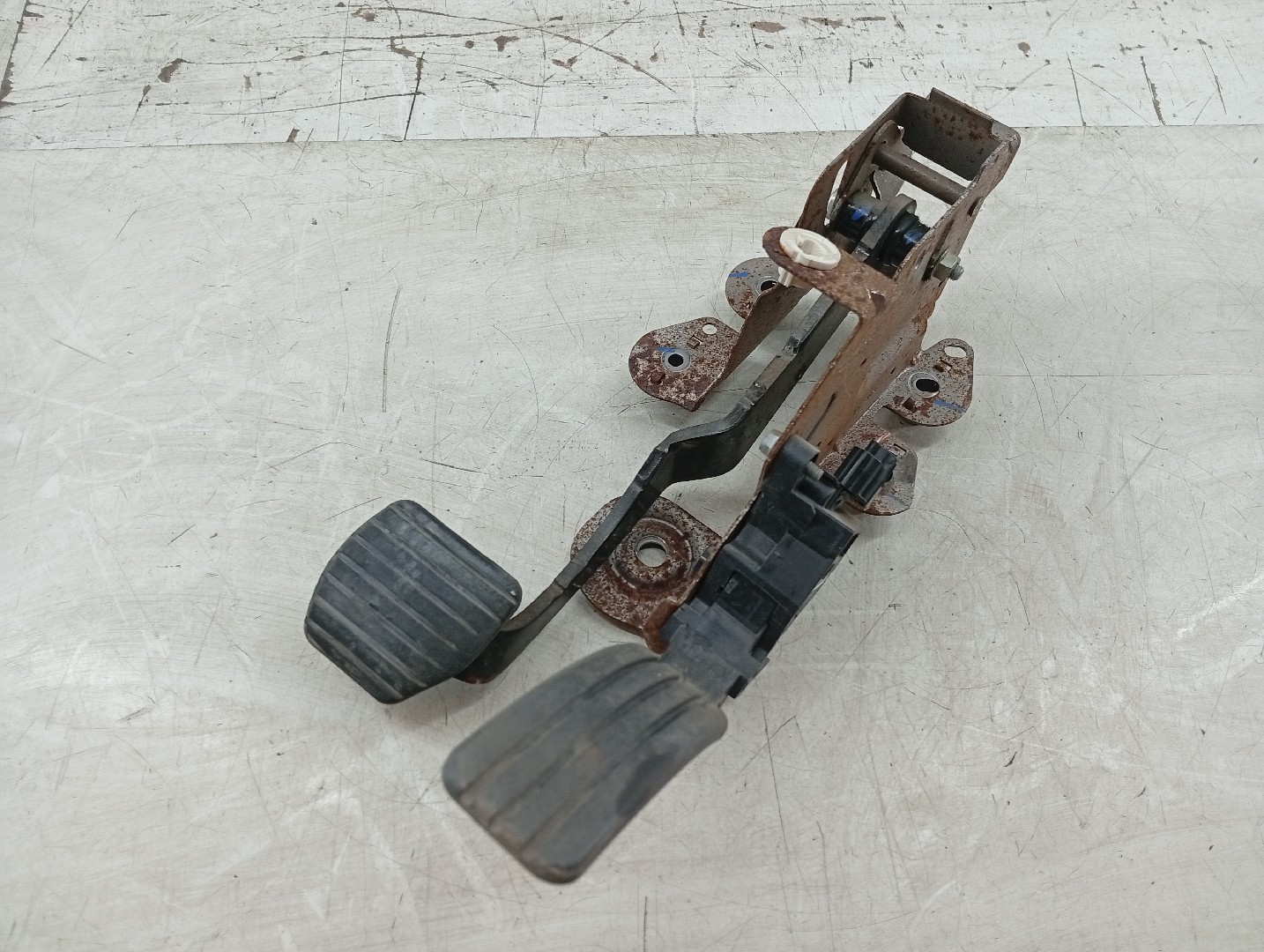 Pedal acelerador e travão RENAULT MEGANE III Grandtour (KZ0/1) | 08 -  Imagem-1