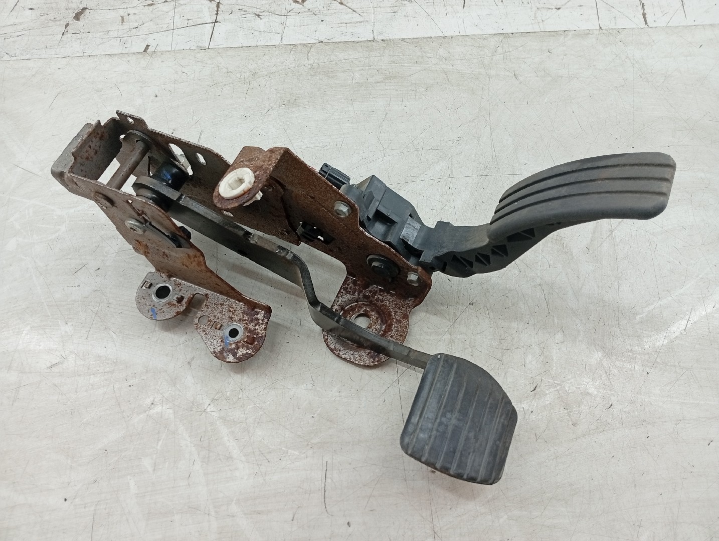 Pedal acelerador e travão RENAULT MEGANE III Grandtour (KZ0/1) | 08 -  Imagem-4