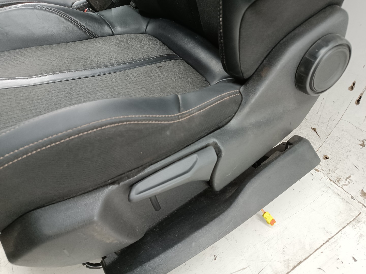 Conjunto de bancos com airbags PEUGEOT 3008 SUV (M_) | 16 -  Imagem-10