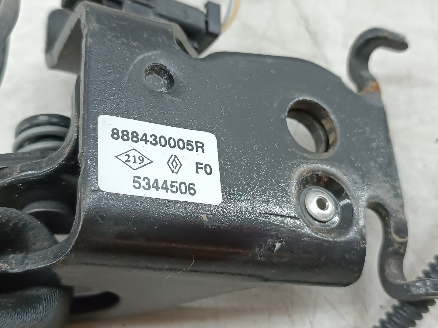 Encaixe do cinto RENAULT MEGANE III Grandtour (KZ0/1) | 08 -  Imagem-1