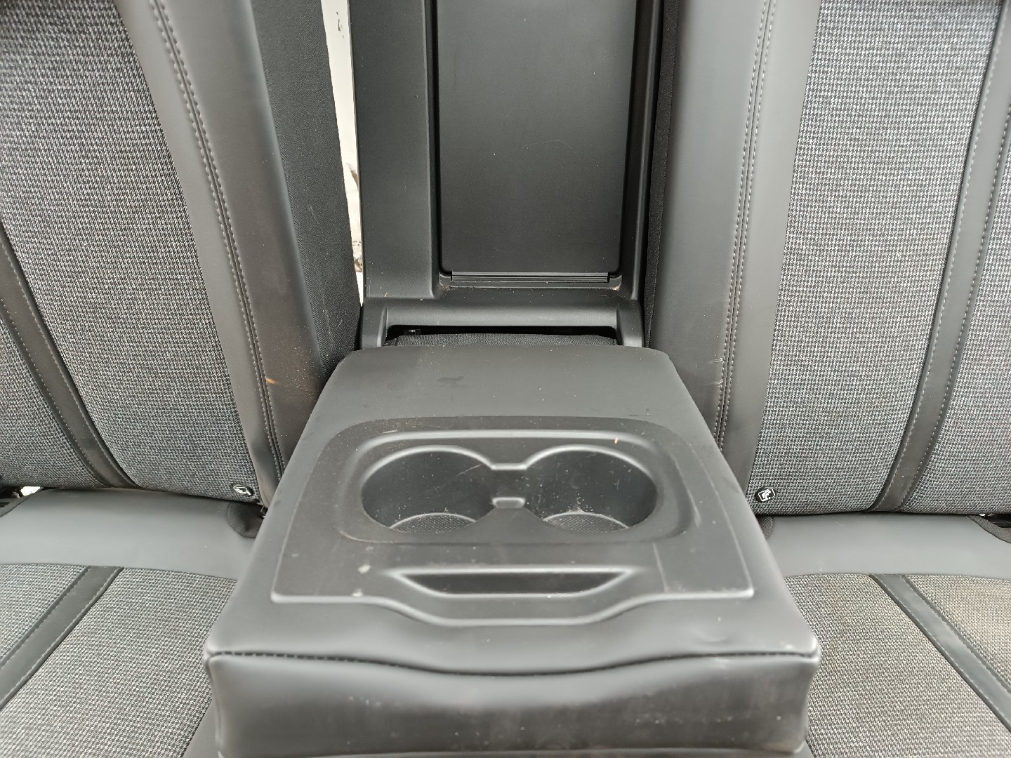 Conjunto de bancos com airbags PEUGEOT 3008 SUV (M_) | 16 -  Imagem-17