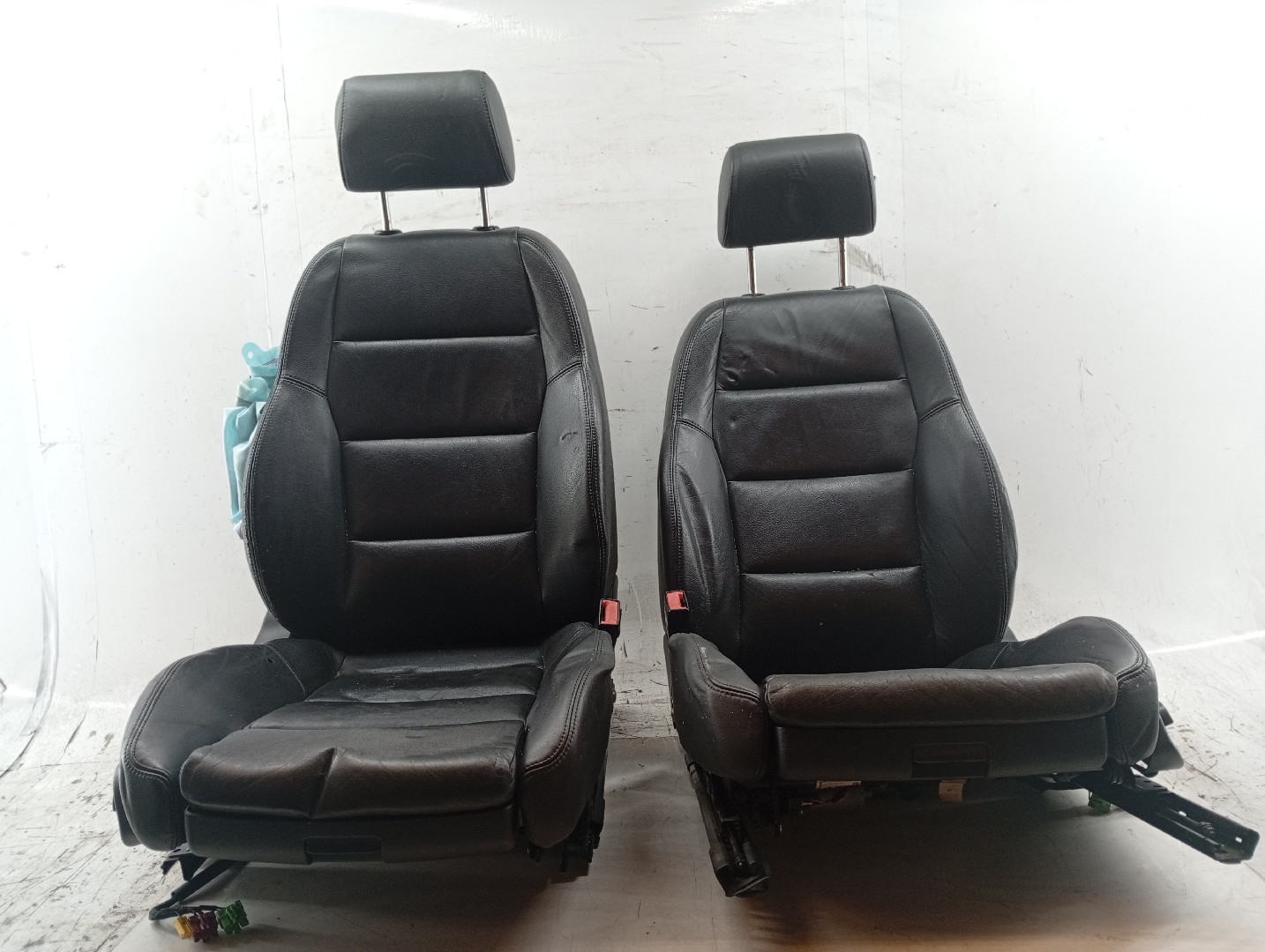 Bancos e quartelas AUDI A4 Avant (8E5, B6) | 00 - 05 Imagem-7