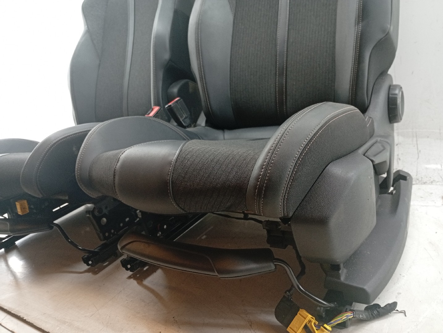 Conjunto de bancos com airbags PEUGEOT 5008 II | 16 -  Imagem-11