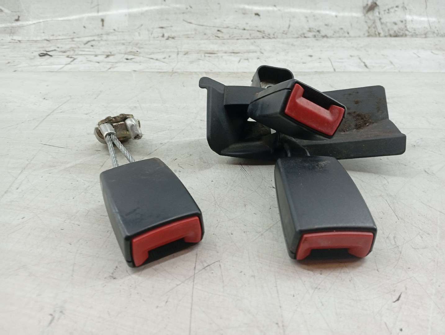 Encaixe do cinto AUDI A4 Avant (8E5, B6) | 00 - 05 Imagem-1