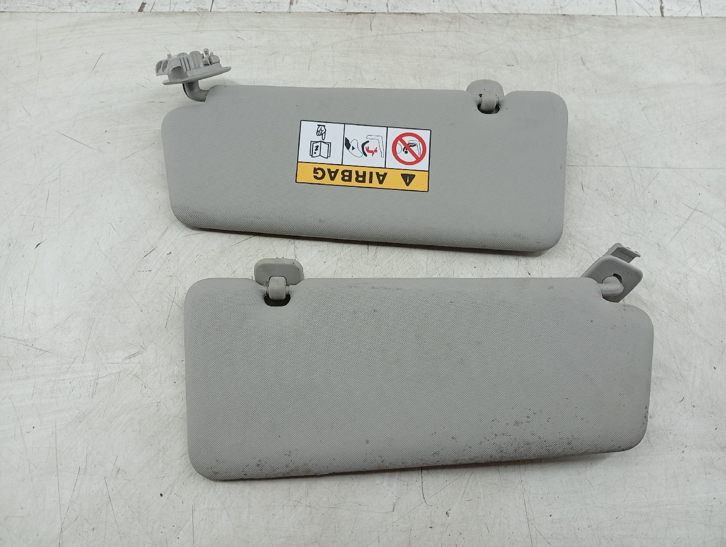 Palas de sol direita e esquerda RENAULT MEGANE III Grandtour (KZ0/1) | 08 -  Imagem-2