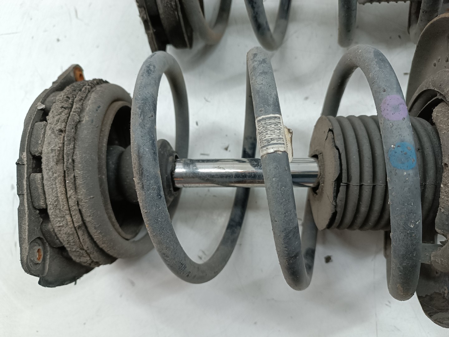 Amortecedores frente direito e esquerdo RENAULT MEGANE III Grandtour (KZ0/1) | 08 -  Imagem-1