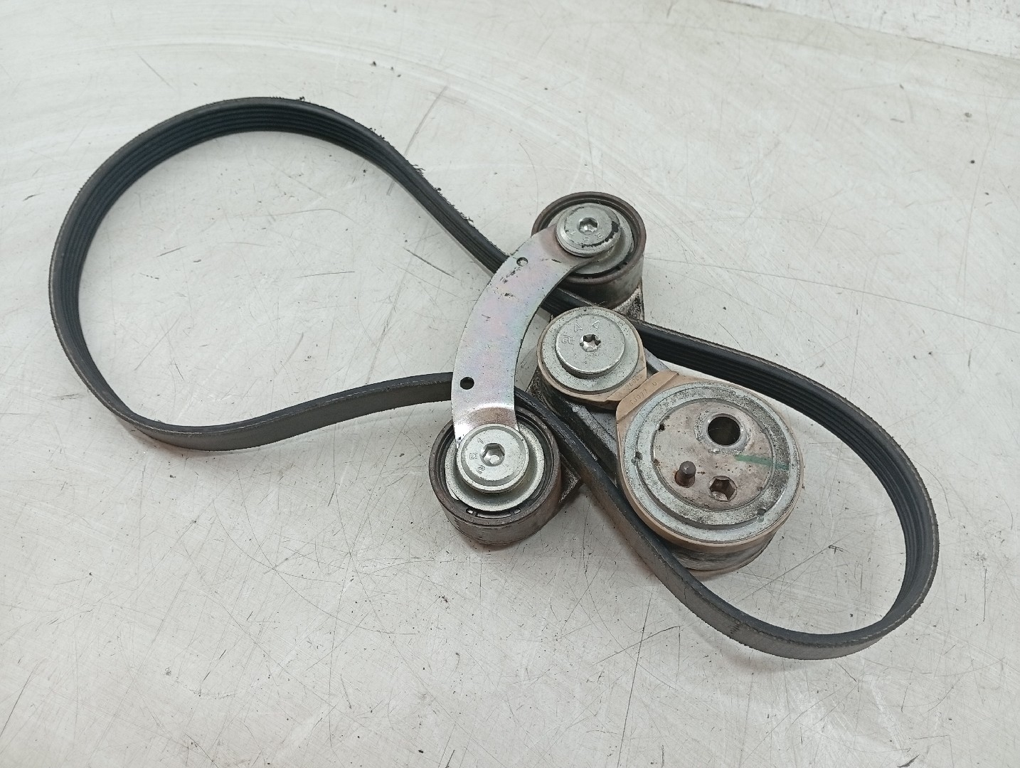 Rolo tensor, correia trapezoidal CITROEN DS5 | 11 - 15 Imagem-4