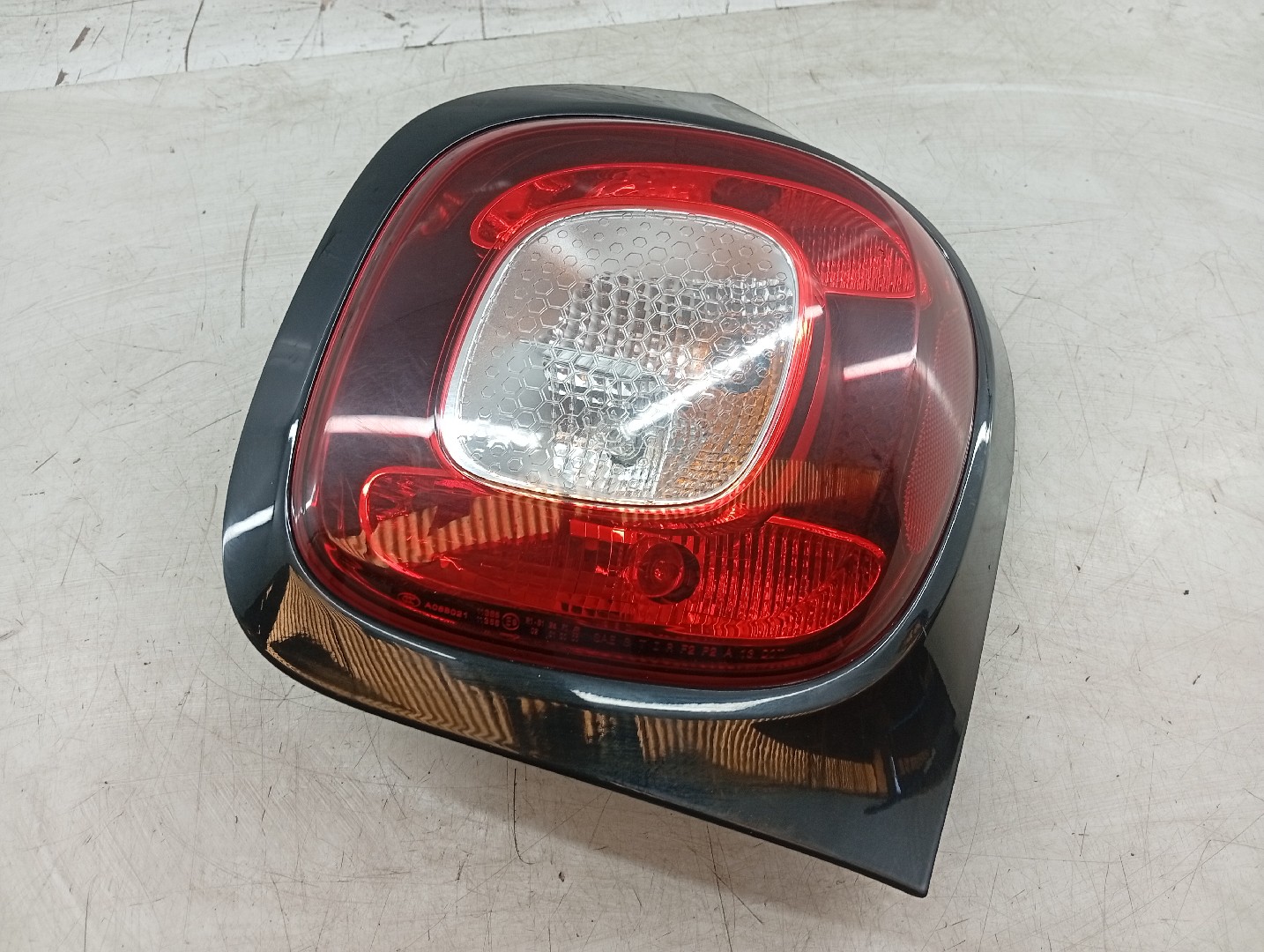 Farolim Stop Direito SMART FORFOUR Hatchback (453) | 14 -  Imagem-1