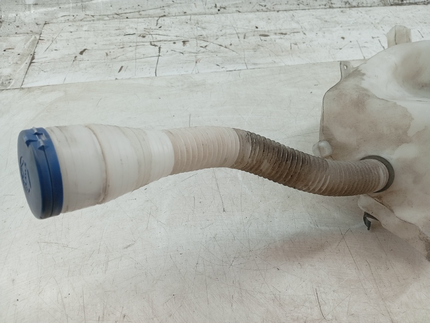 Reservatório de água do limpa para-brisas CITROEN DS5 | 11 - 15 Imagem-1