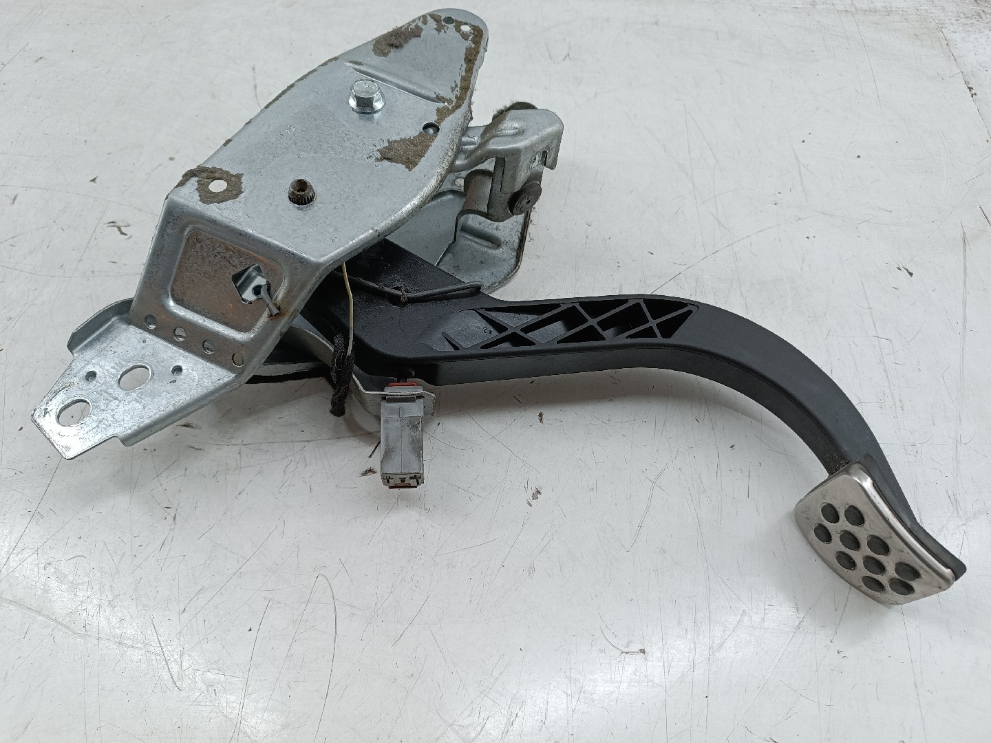 Pedal de travão OPEL ASTRA H GTC (A04) | 05 - 10 Imagem-4